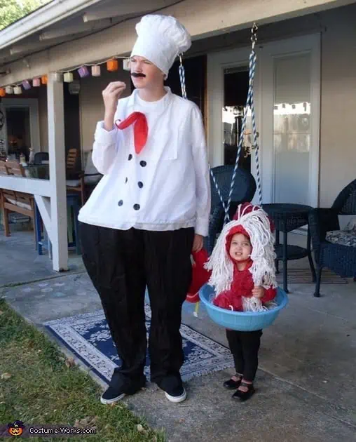 Creative family costumes ideas for halloween.