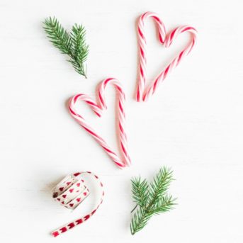 Join us for the Holiday Decluttering Challenge and start loving your home again!