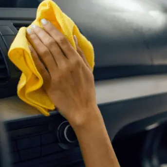 simple ways to declutter your car