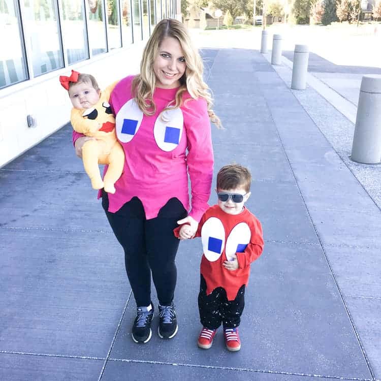 Ms Pacman and Ghosts Costumes mom with baby and toddler