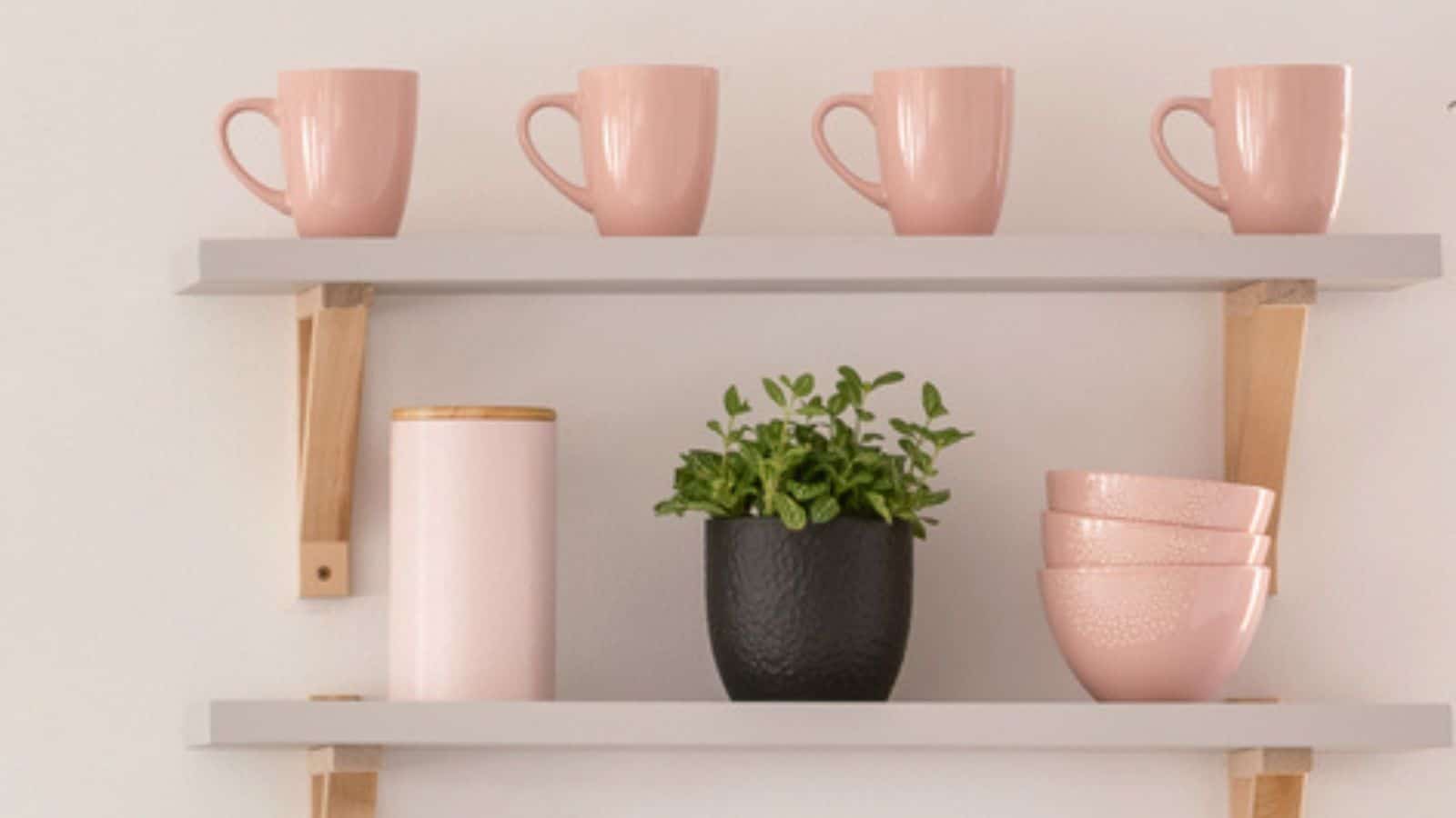 pink room accessories